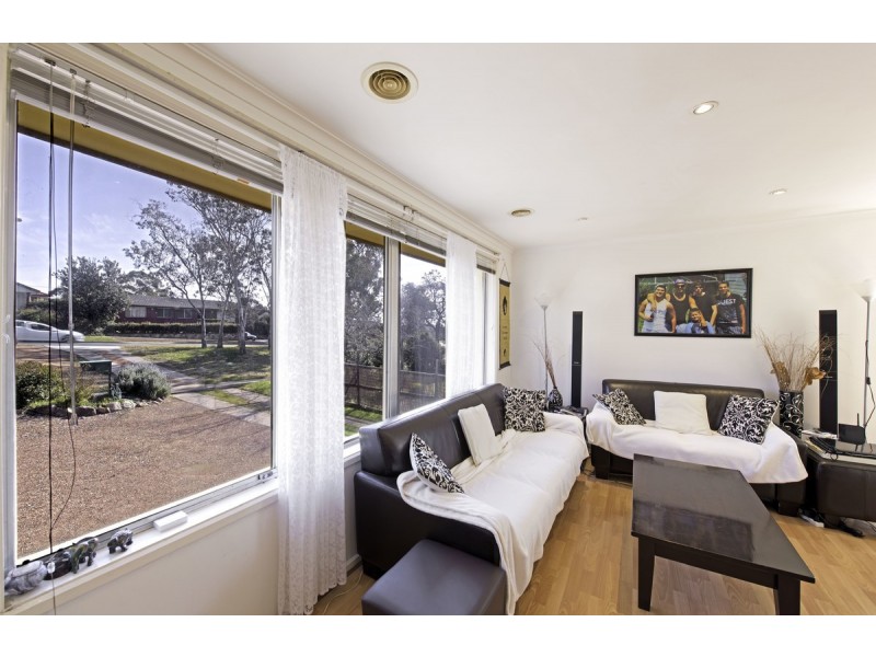 4 Macnaughton Street, Higgins ACT 2615