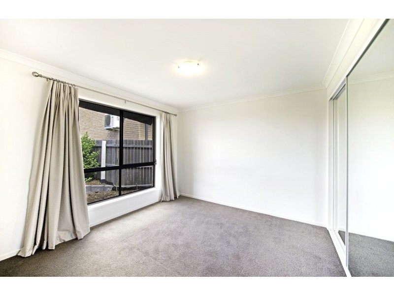 12/204 Macfarlane Burnet Avenue, Macgregor ACT 2615