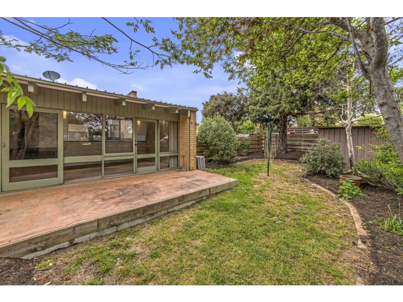 42 Gillespie Street, Weetangera ACT 2614