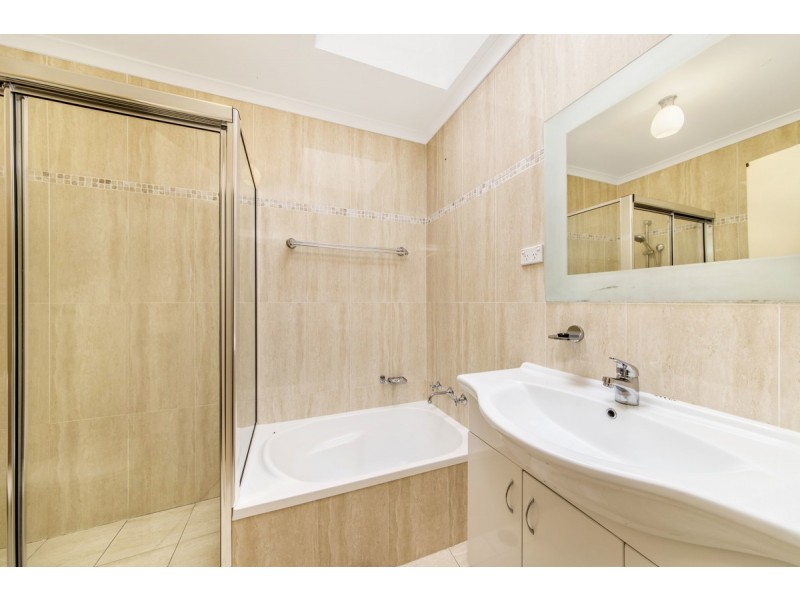 42 Gillespie Street, Weetangera ACT 2614