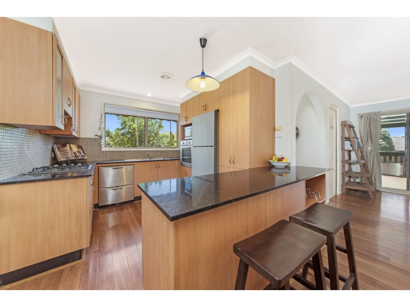 2 Leason Close, Dunlop ACT 2615