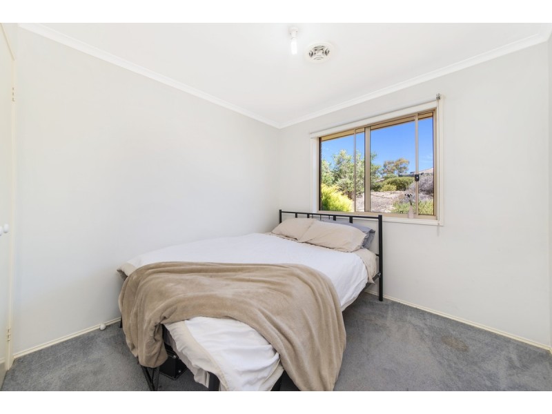 2 Leason Close, Dunlop ACT 2615