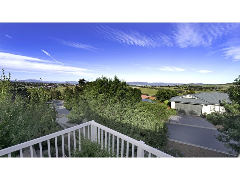 104 Hugh Mckay Crescent, Dunlop ACT 2615