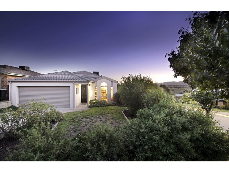 104 Hugh Mckay Crescent, Dunlop ACT 2615