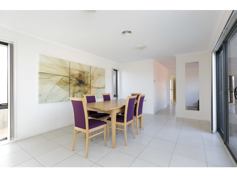 32 Rowland Street, Macgregor ACT 2615