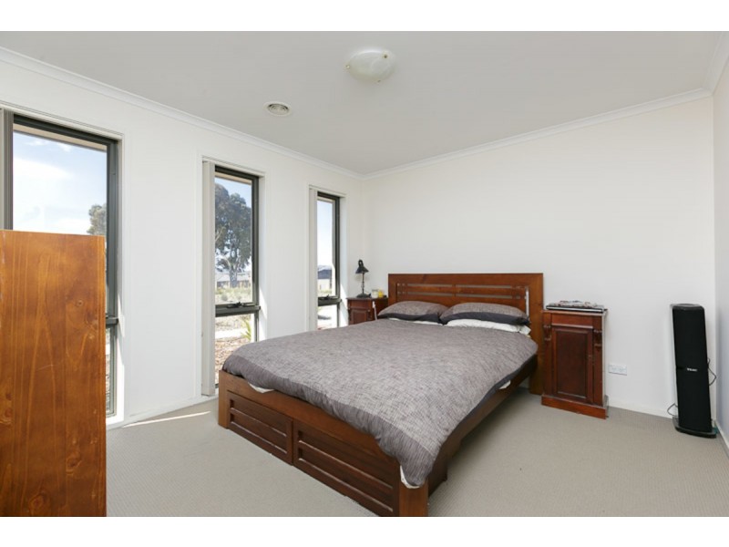 32 Rowland Street, Macgregor ACT 2615