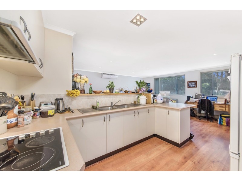 21 Jenner Court, Wanniassa ACT 2903