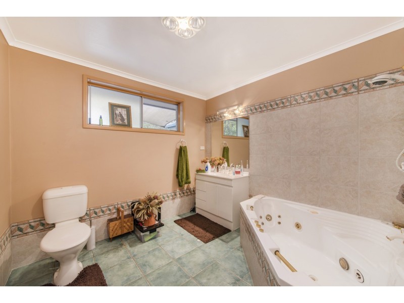 21 Jenner Court, Wanniassa ACT 2903