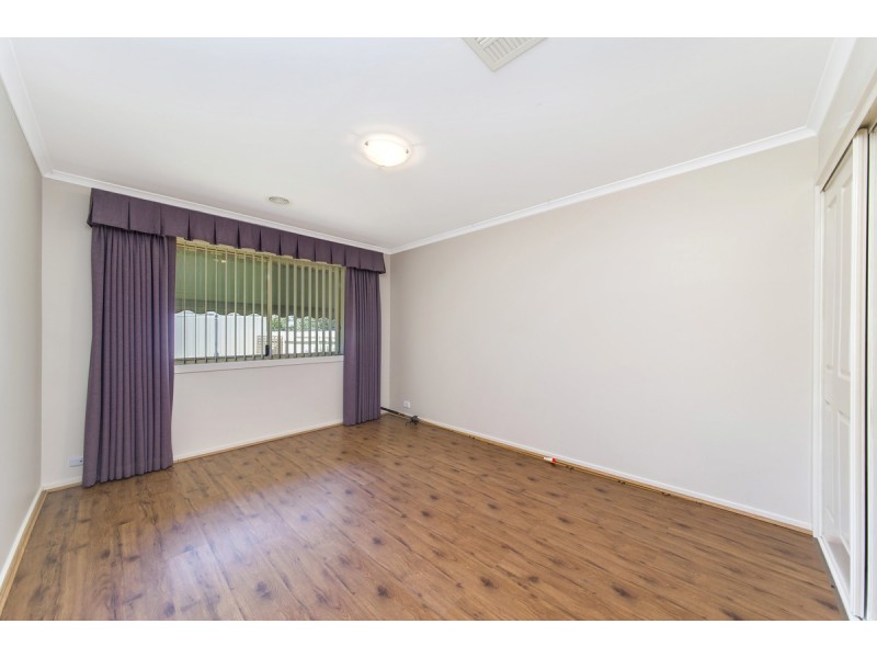 50 Lance Hill Avenue, Dunlop ACT 2615