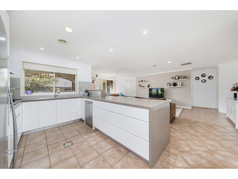 6 Godson Place, Dunlop ACT 2615