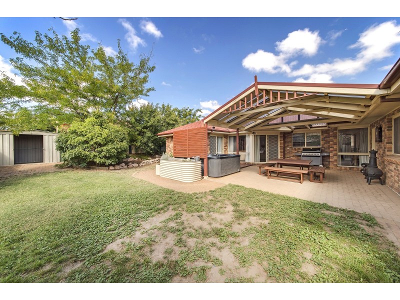 6 Godson Place, Dunlop ACT 2615