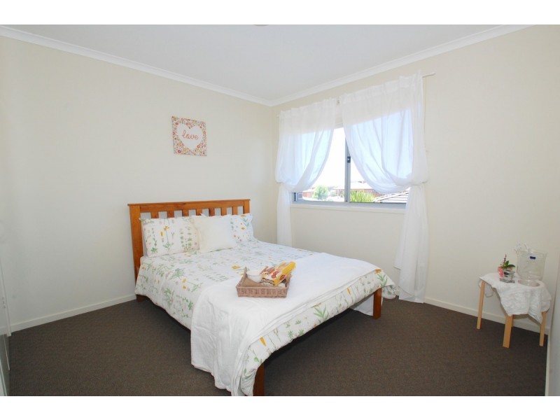 21 Gordon Withnall Crescent, Dunlop ACT 2615