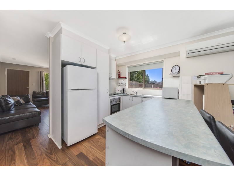 36 Bedourie Street, Dunlop ACT 2615