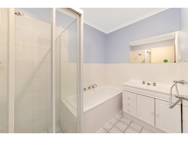 36 Bedourie Street, Dunlop ACT 2615