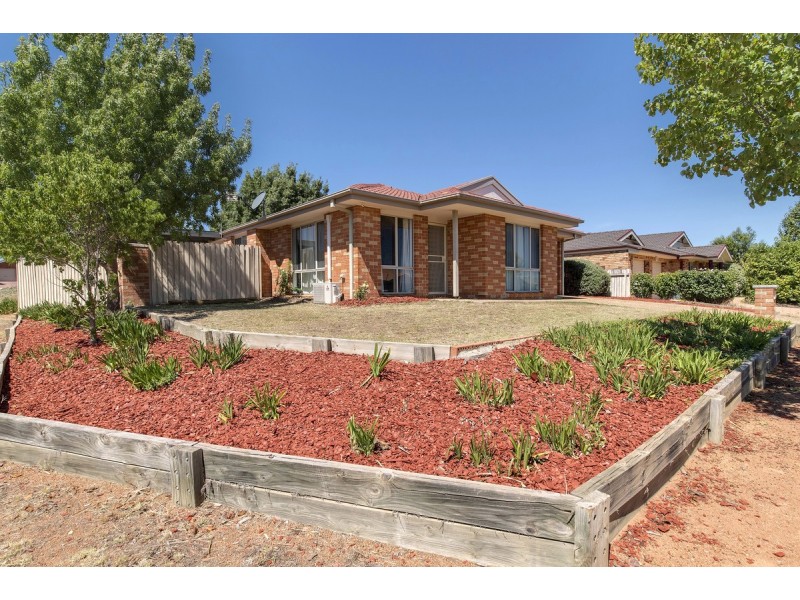 36 Bedourie Street, Dunlop ACT 2615