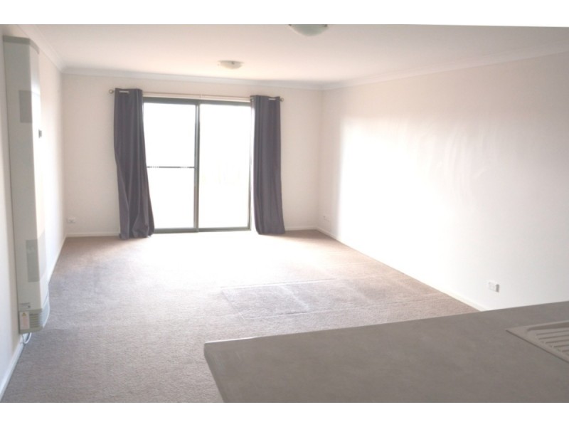 28 Audrey Cahn Street, Macgregor ACT 2615