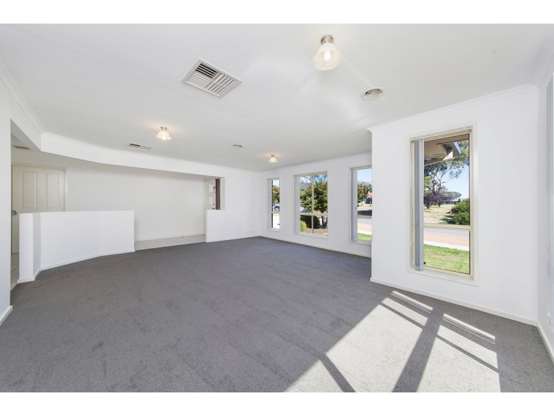 57 Ian Potter Crescent, Gungahlin ACT 2912