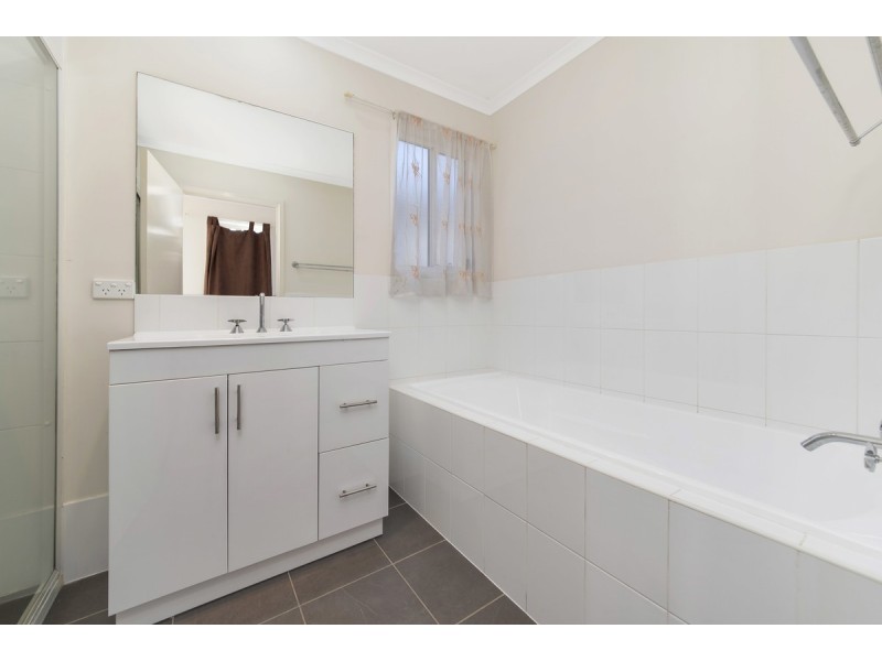 55 Bryan Hudson Street, Macgregor ACT 2615