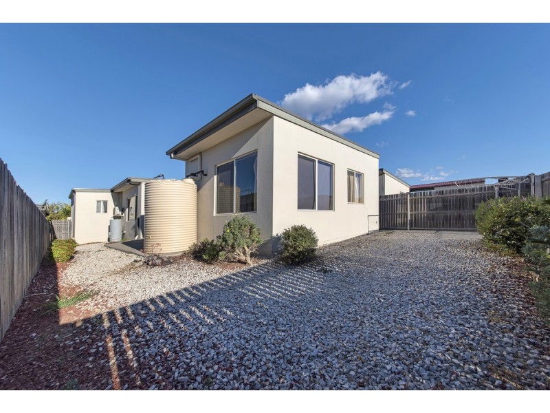 55 Bryan Hudson Street, Macgregor ACT 2615
