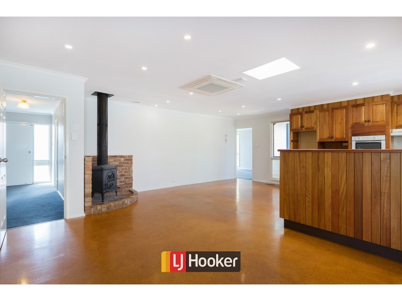 6 Pring Place, Latham ACT 2615