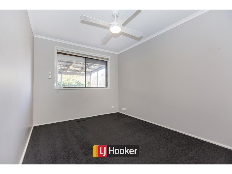 6 Pring Place, Latham ACT 2615