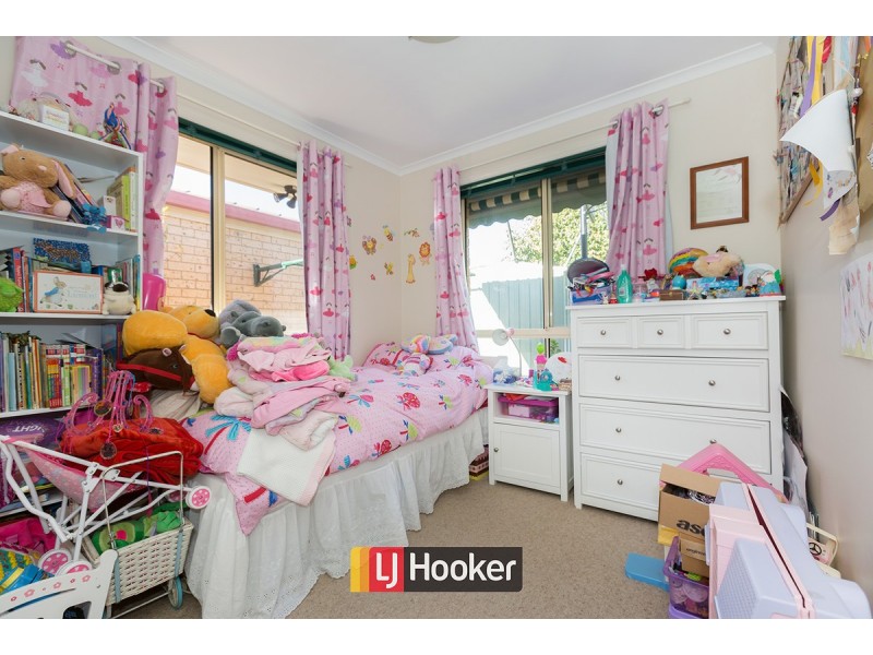 116 Hugh Mckay Crescent, Dunlop ACT 2615