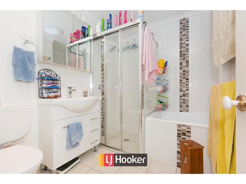 116 Hugh Mckay Crescent, Dunlop ACT 2615