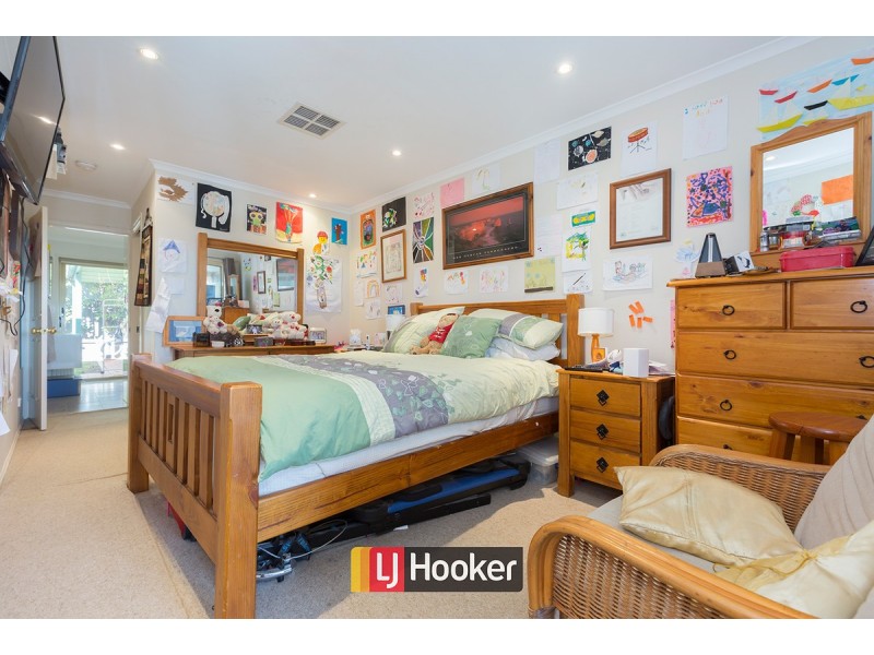 116 Hugh Mckay Crescent, Dunlop ACT 2615
