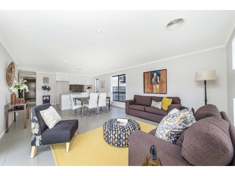 2 Seery Street, Casey ACT 2913