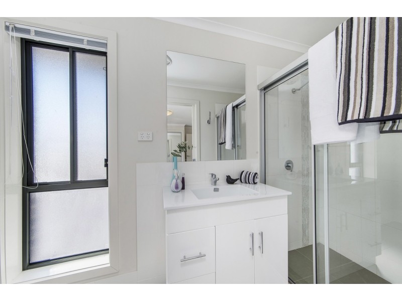 2 Seery Street, Casey ACT 2913