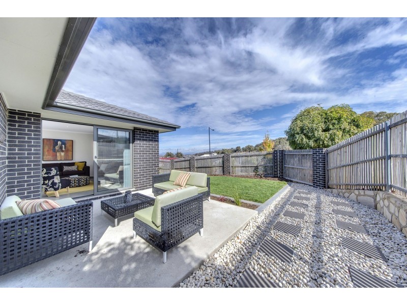 2 Seery Street, Casey ACT 2913