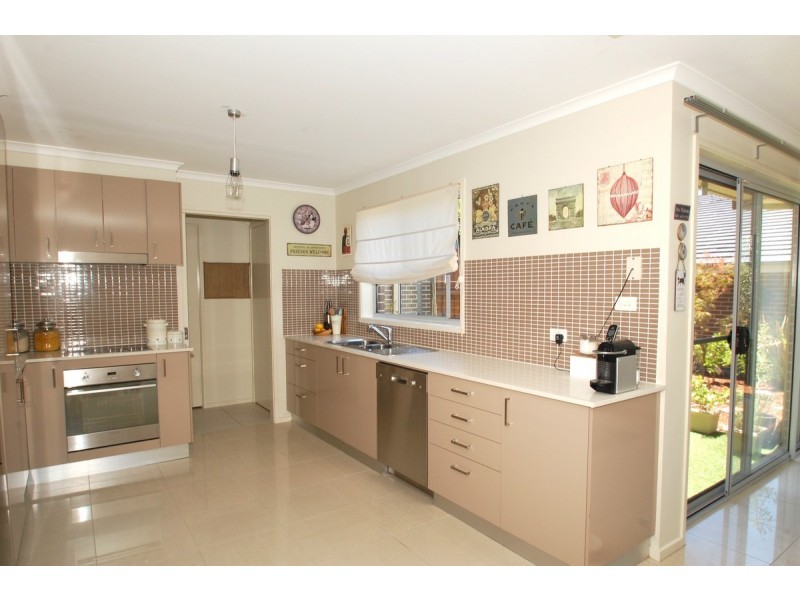 11/21 Gordon Withnall Crescent, Dunlop ACT 2615