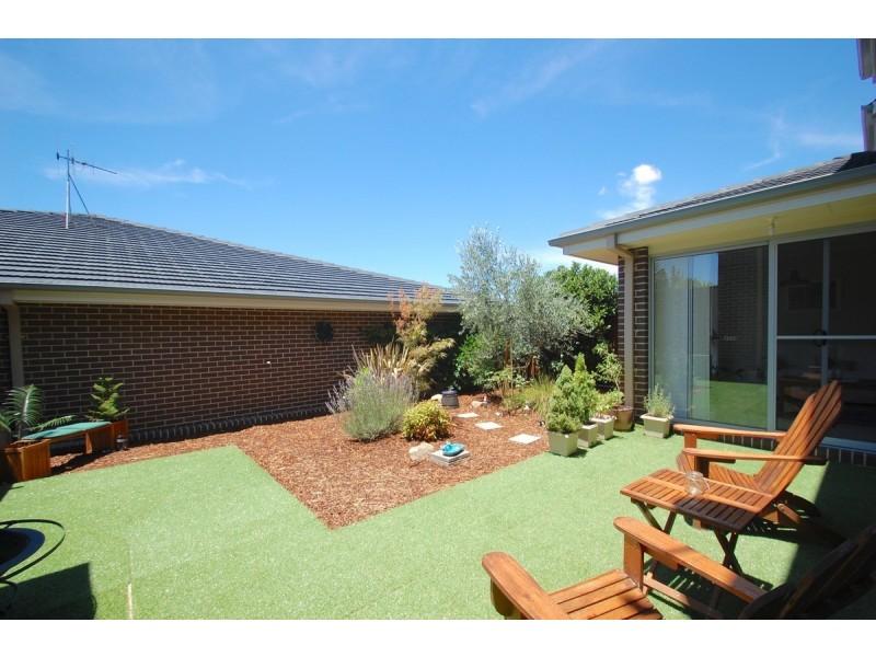 11/21 Gordon Withnall Crescent, Dunlop ACT 2615