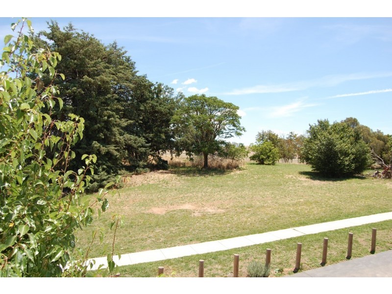 11/21 Gordon Withnall Crescent, Dunlop ACT 2615