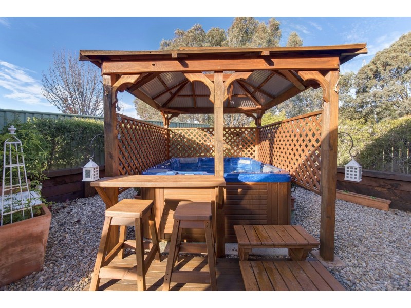 37 Thornhill Crescent, Dunlop ACT 2615