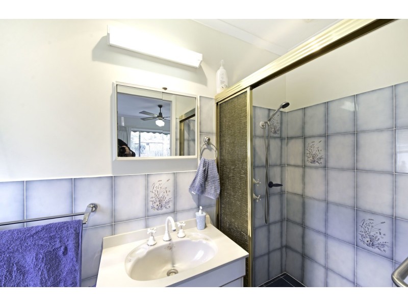 33 Armstrong Crescent, Holt ACT 2615