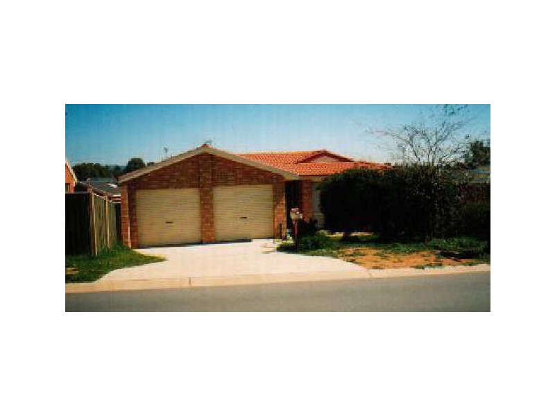 70 Britten Jones Drive, Holt ACT 2615
