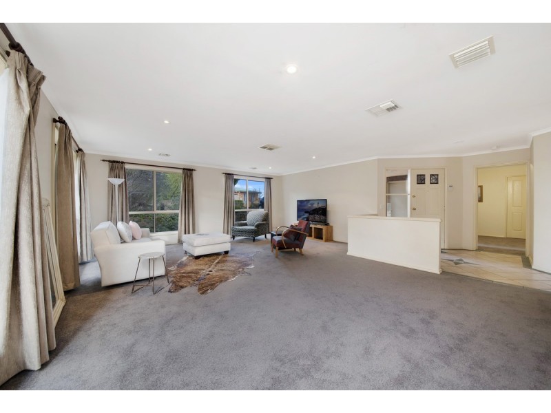 14 Pomeroy Street, Dunlop ACT 2615