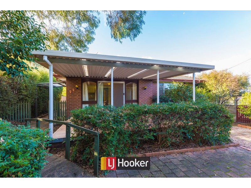 6 Keats Place, Melba ACT 2615