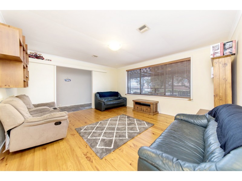 24 Jauncey Court, Charnwood ACT 2615