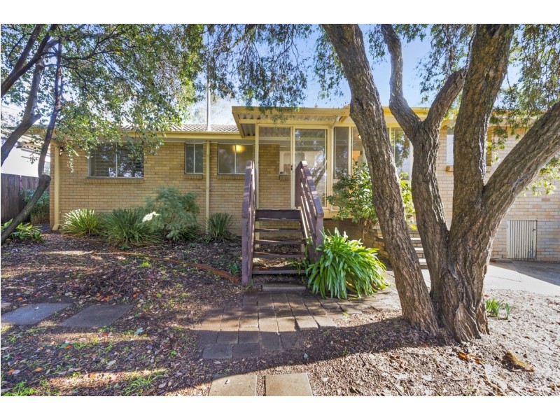 8 Bundey Street, Higgins ACT 2615