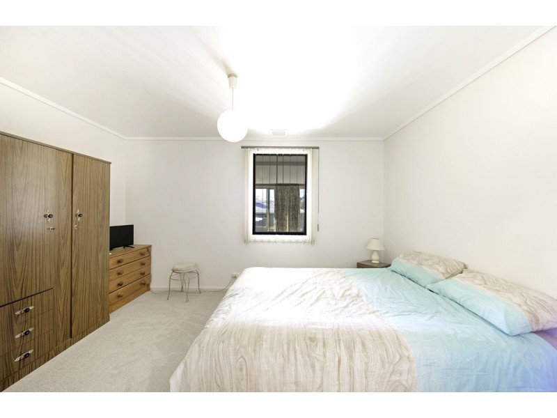 5 Weber Place, Holt ACT 2615