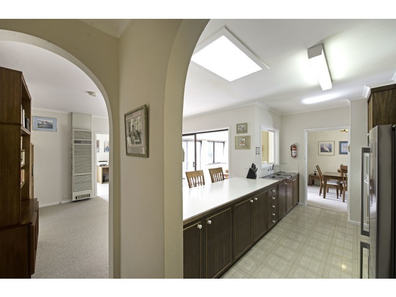 6 Backhouse Street, Latham ACT 2615