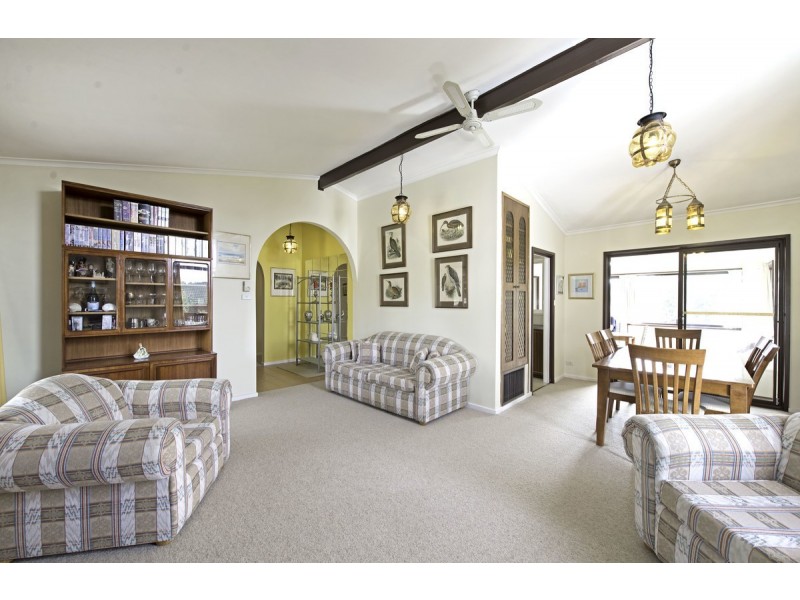 6 Backhouse Street, Latham ACT 2615