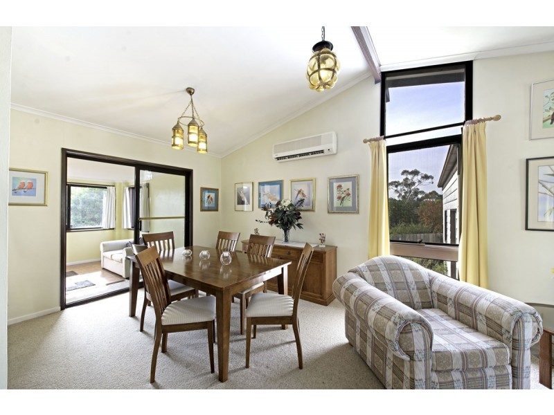 6 Backhouse Street, Latham ACT 2615