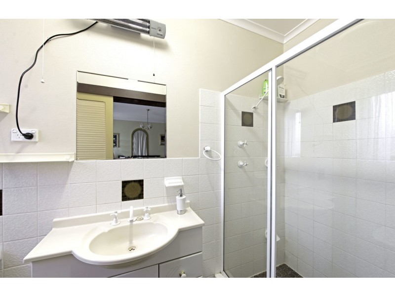 6 Backhouse Street, Latham ACT 2615