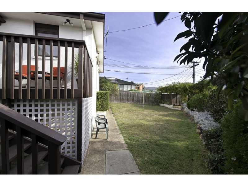 6 Backhouse Street, Latham ACT 2615