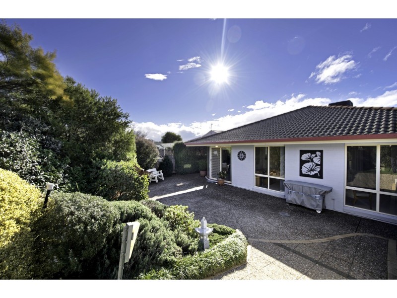 13 Slight Place, Holt ACT 2615