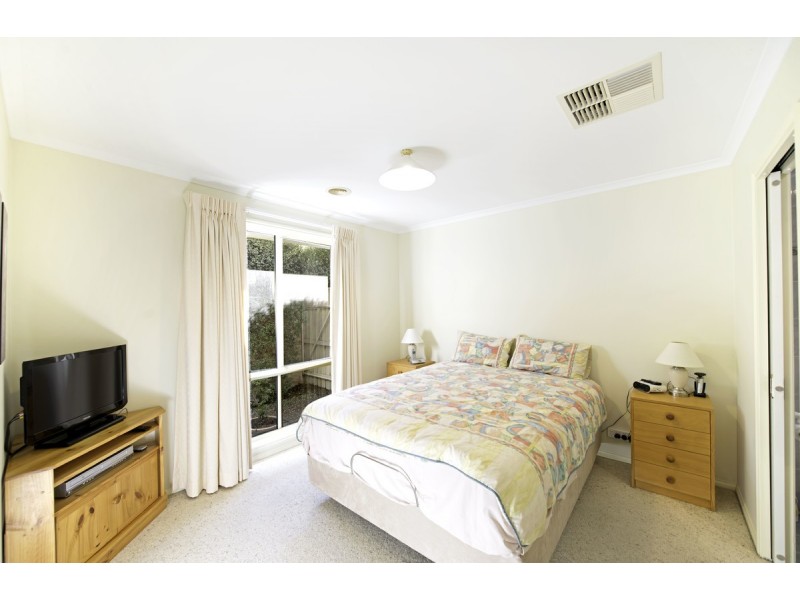 13 Slight Place, Holt ACT 2615