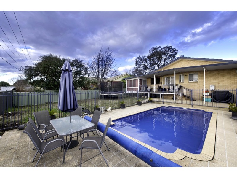 25 Macnaughton Street, Holt ACT 2615